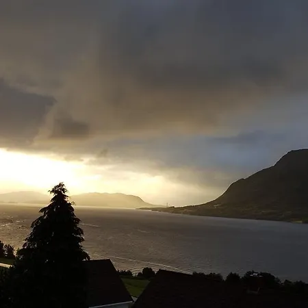 Kvernesfjorden Prázdninový dům