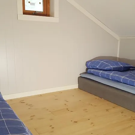 Kvernesfjorden * Steinsgrenda