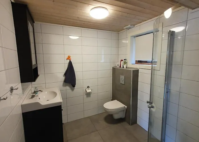 Kvernesfjorden Casa de Férias *