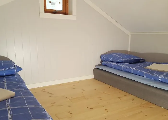 Kvernesfjorden * Steinsgrenda