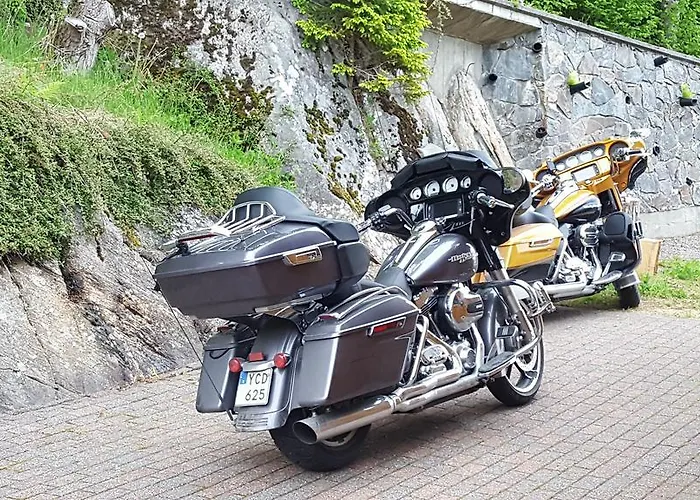 Kvernesfjorden Steinsgrenda