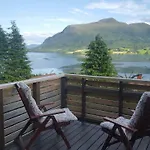 Kvernesfjorden * Steinsgrenda